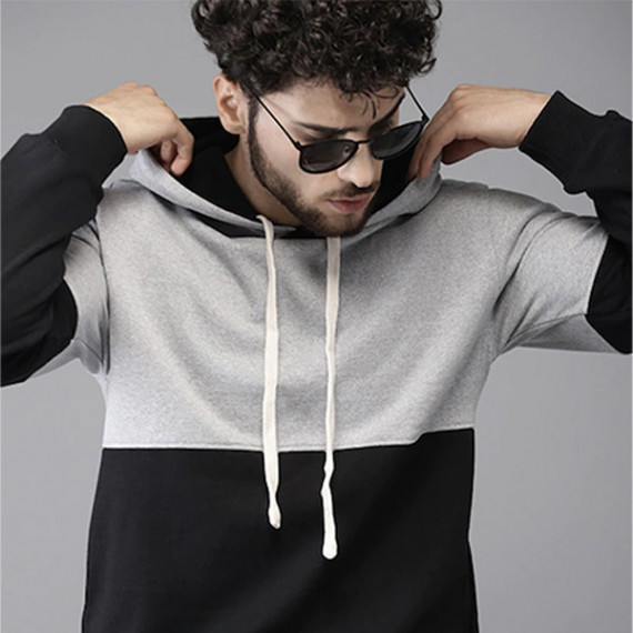 https://www.bloomwow.in/products/men-black-grey-colourblocked-hooded-sweatshirt