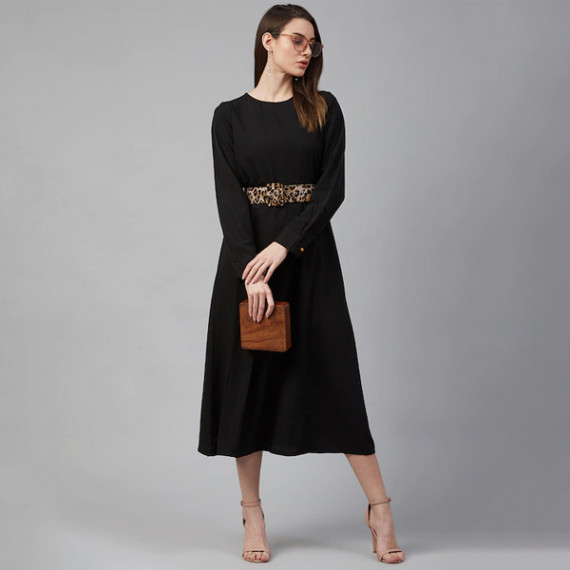 https://www.bloomwow.in/products/black-pleated-maxi-dress