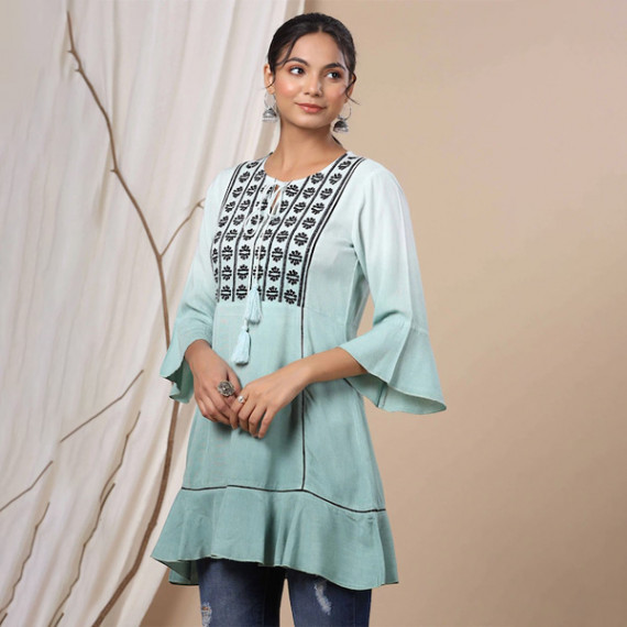 https://www.bloomwow.in/products/women-green-tunics